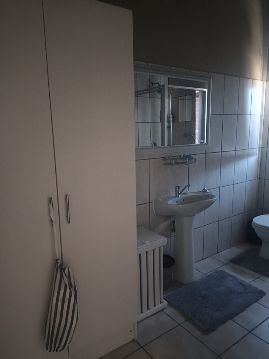 5 Bedroom Property for Sale in De Bakke Western Cape